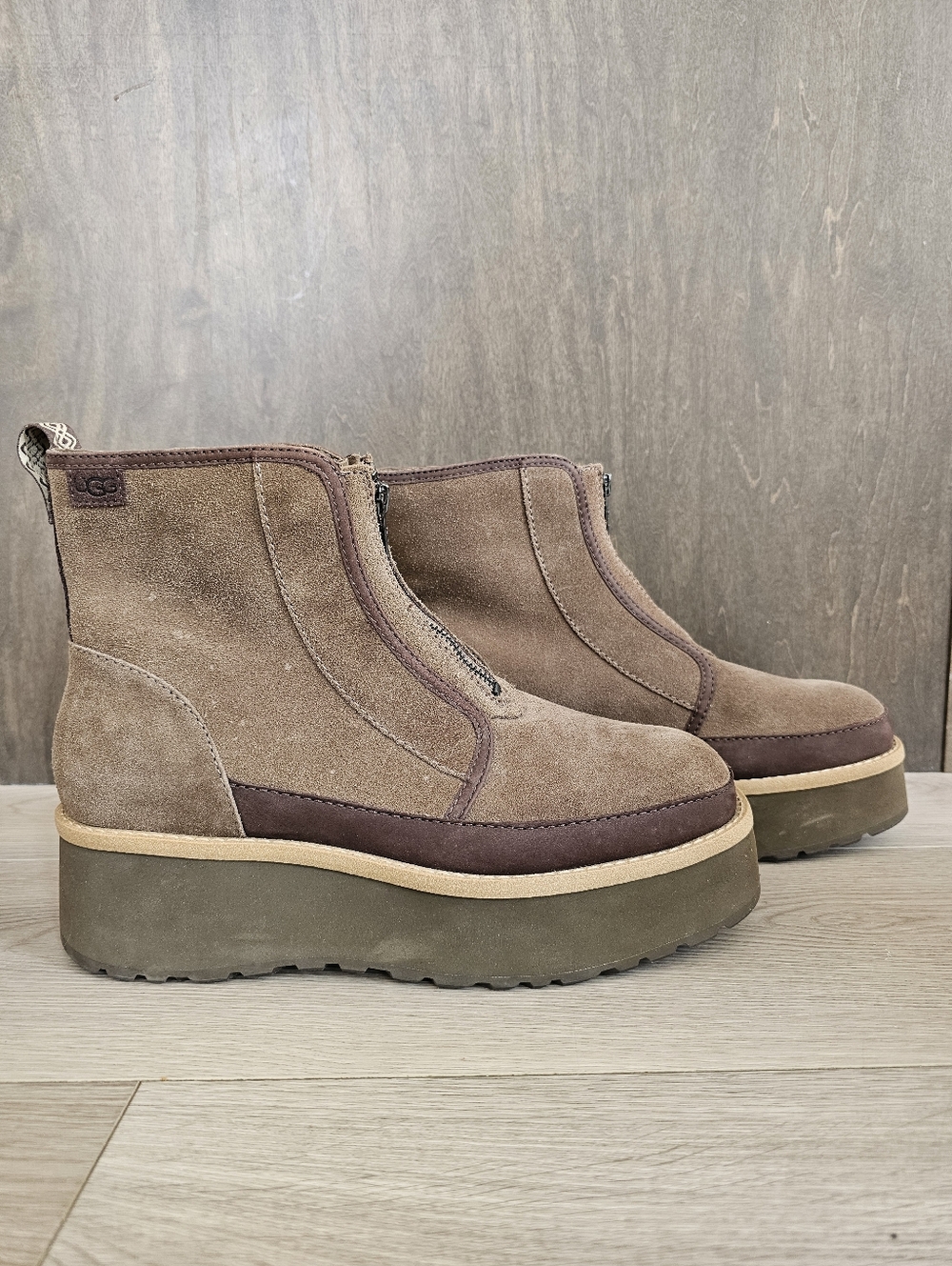 UGG Cityfunc Zip Suede Leather 1.5" Platform Boots, Sz 10